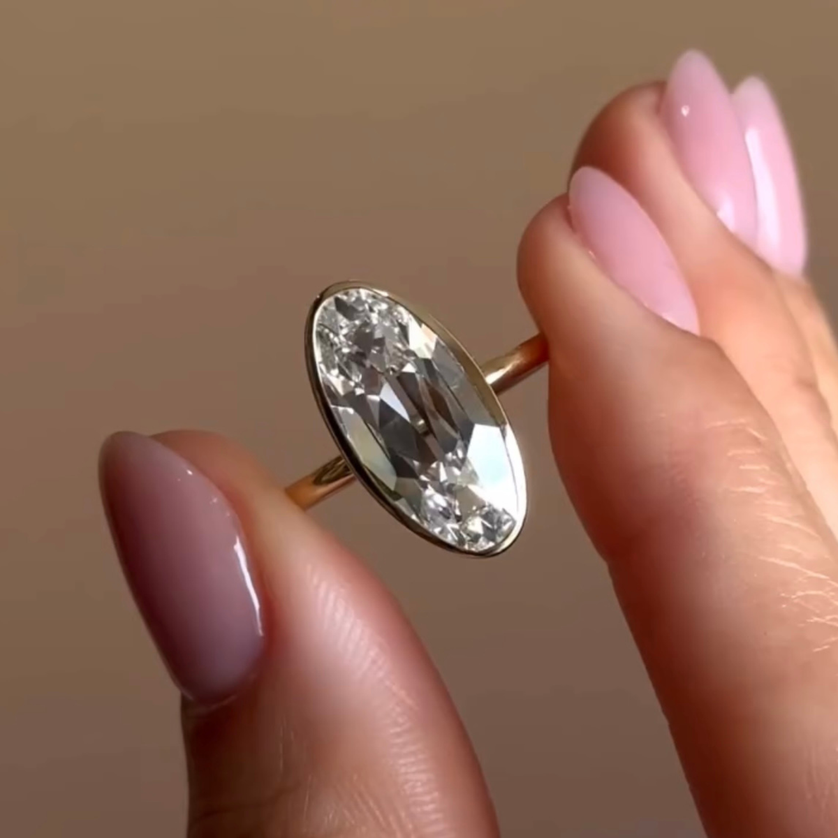 bezel setting oval cut moissanite diamond solitaire ring
